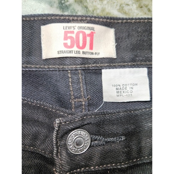 Levi 501 men’s black shorts size 40 x 30 (Cutoff's) - Picture 2 of 4